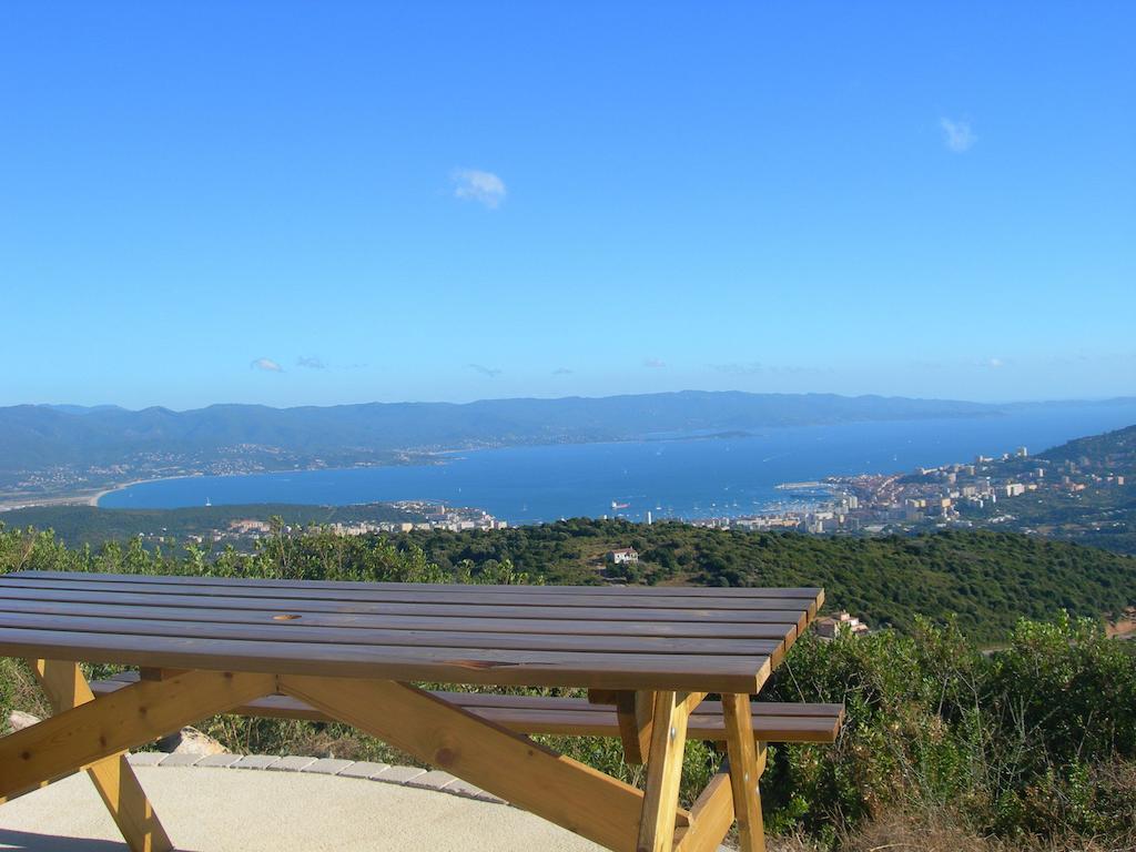 Gites Sassone, Vue Panoramique Sur Ajaccio Et La Mer Alata Szoba fotó